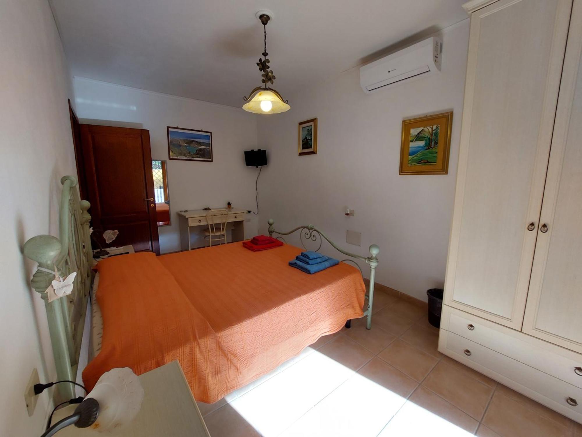 Casa L' Antico Ulivo Apartment Иглесиас Екстериор снимка