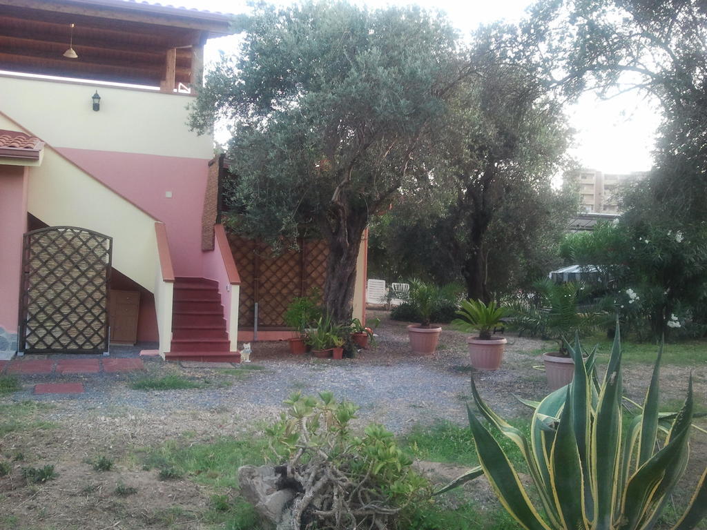 Casa L' Antico Ulivo Apartment Иглесиас Екстериор снимка